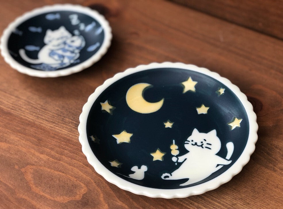 Biscuit Shaped Cat plate 14 cm