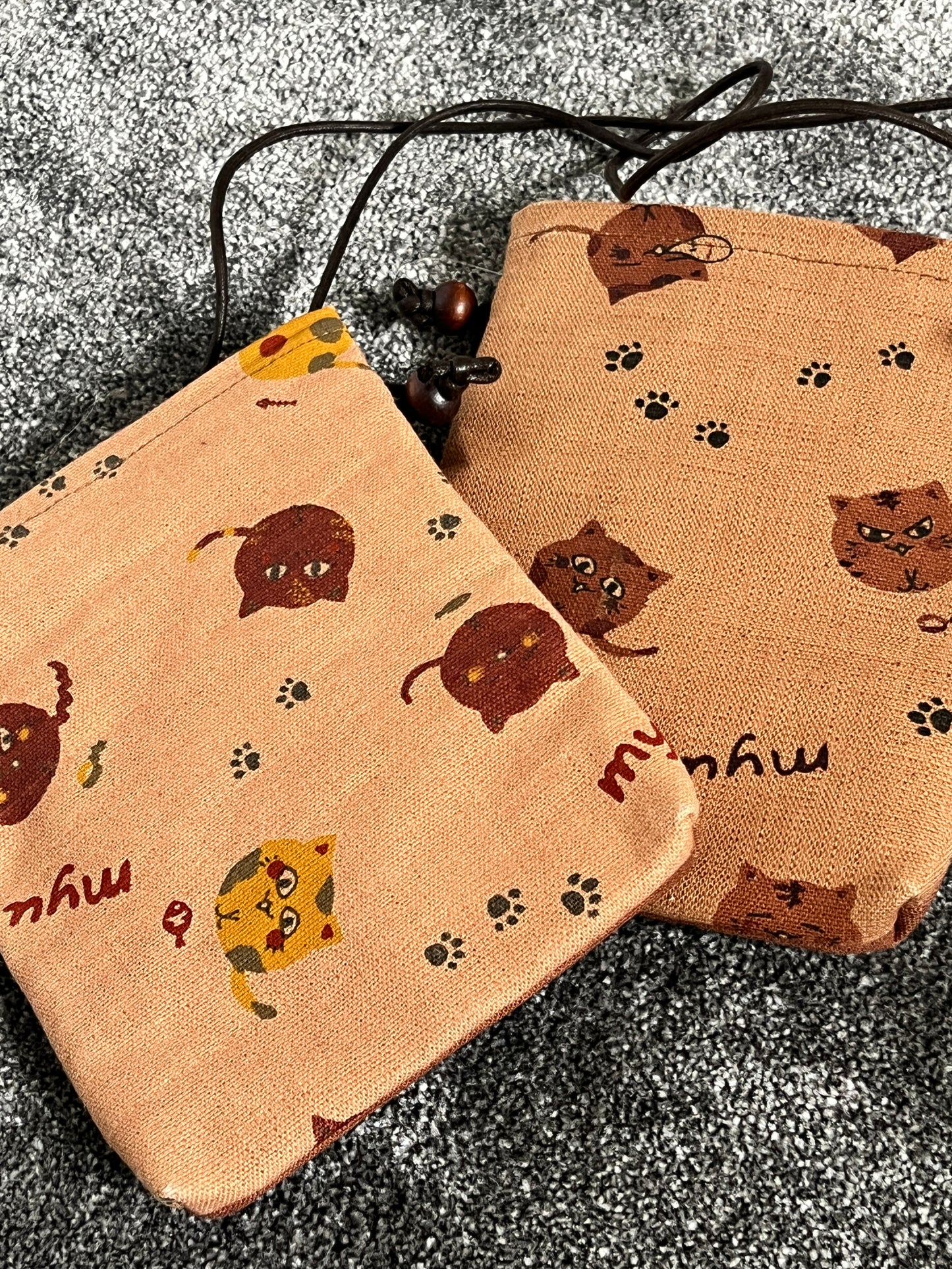 Cat pattern cross bag