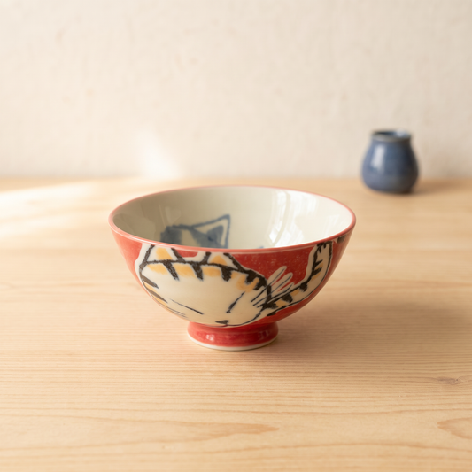 Tokyo Dreams Kawaii Sleeping Cat Ceramic Rice Bowl - 11.5cm (Red)
