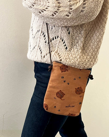 Cat pattern cross bag